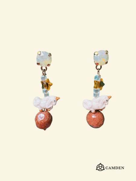 Orecchini in swarovski e pietra del sole con unicorno